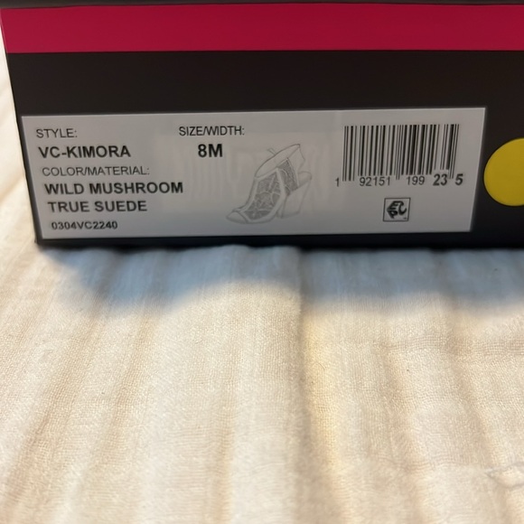 Vince Camuto style Kimora heeled sandals - Picture 4 of 4